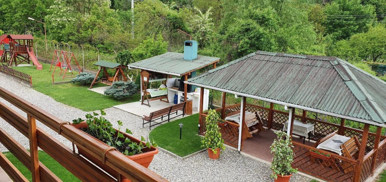Pension Charisma Băile Herculane Exterior foto