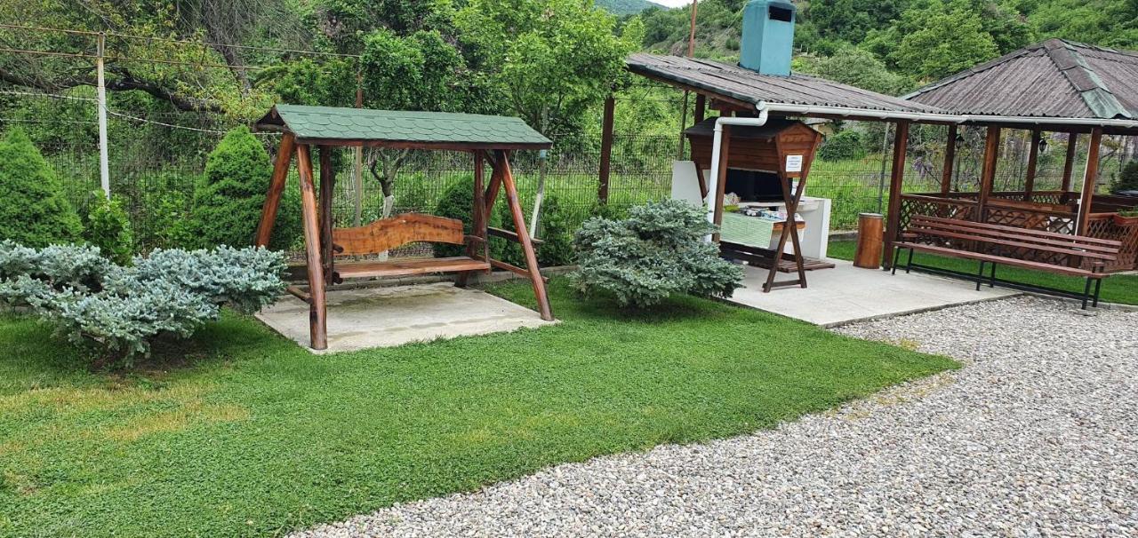 Pension Charisma Băile Herculane Exterior foto